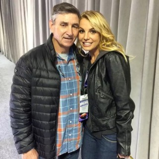James e Britney Spears